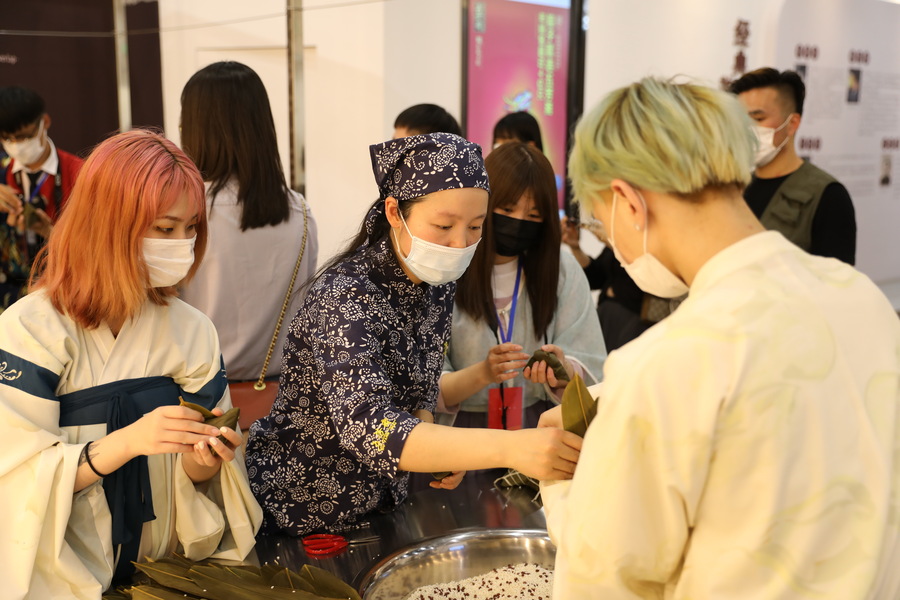 非遗品牌的重塑与创新助推“国潮”热(图1) 非遗品牌的重塑与创新助推“国潮”热(图1)